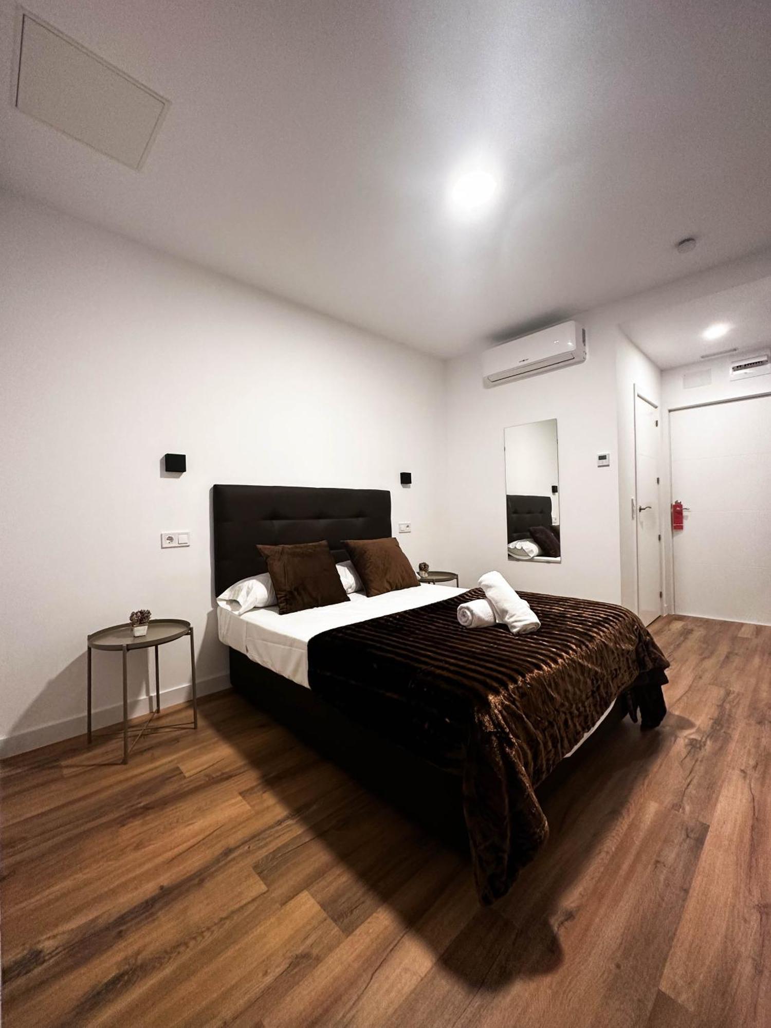 Hostal Arenal Madrid Exterior foto